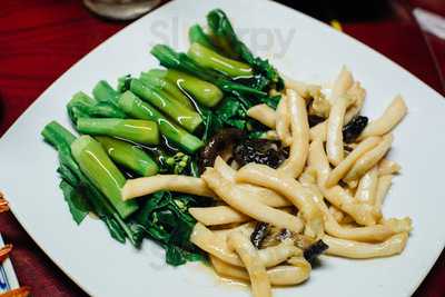 ภัตตาคารอาหารจีน หูฉลามซ้งปิ่นเกล้า