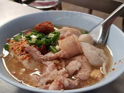 เย็นตาโฟฮ่องเต้