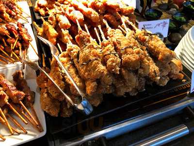 ขนมจีนบุฟเฟต์ลุงแกลฯ