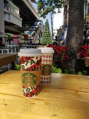 ร้านอาหาร กริลล์แอนด์เกรวีย์