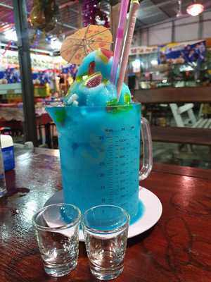 ร้านอาหาร ลมโชย