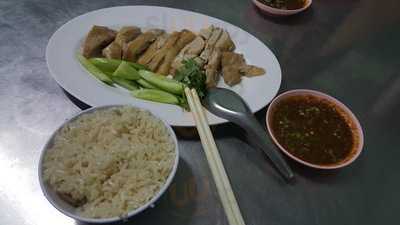 ข้าวมันไก่สวนผัก