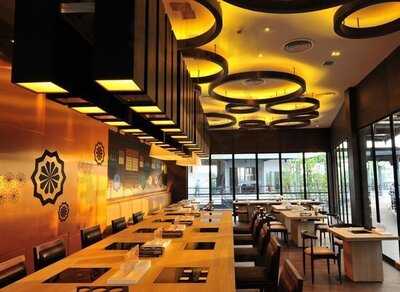 ร้านอาหารญี่ปุ่น ชาบูโยชิ