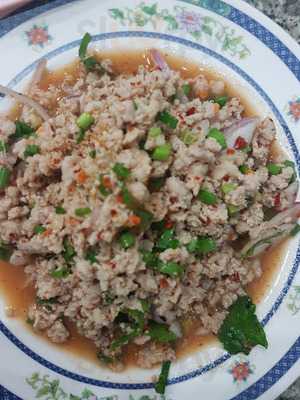 ร้านอาหาร ไก่ย่างจรูญแดง