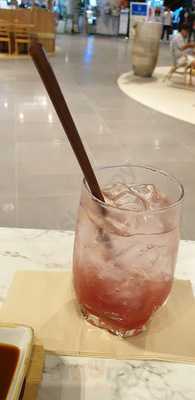 Whale Belly Poke Bar