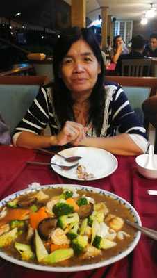 สวนอาหารเบิกไพร