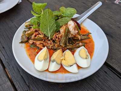 ครัวริมนที