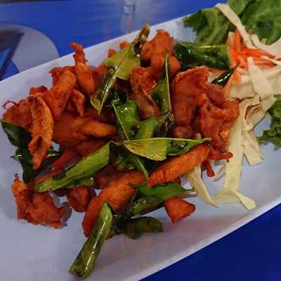 ลาบอุดรโภชนา