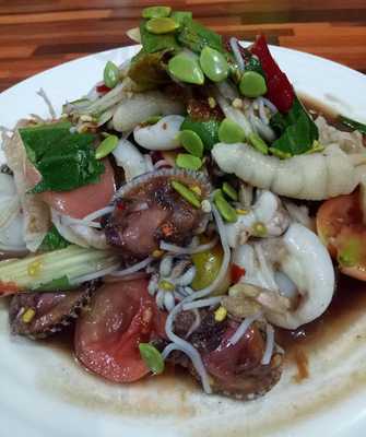 ส้มตำปูม้า