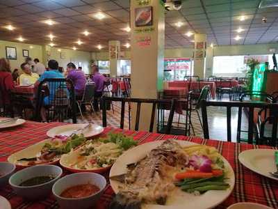 ร้านอาหาร โบกี้