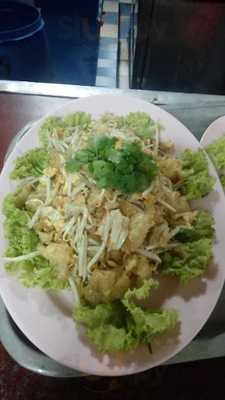 ภัตตาคาร สุรัชต์