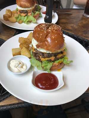 ชานชาลา  Cafe@chiang Mai