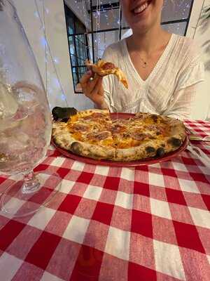 ดา โมเรโน่ แอท ทาวน์