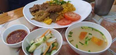 Rosprasert Muslim Food