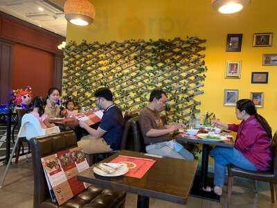 Pho Aroi The Walk Kaset Navamin