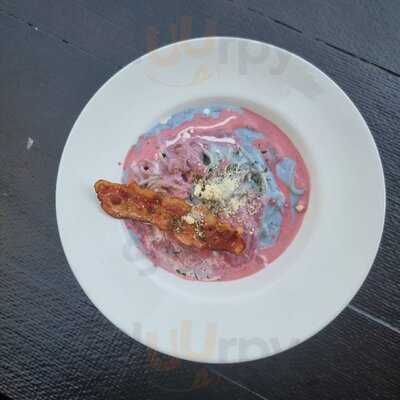 Rim Rooftop Dining & Bar