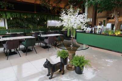 The Tall Trees Cafe And Bistro