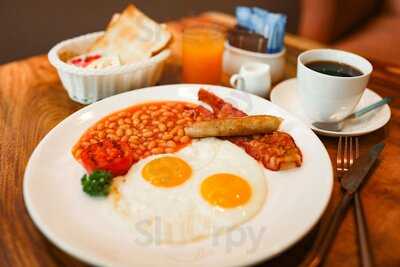 Copper Spoon Café & Restaurant