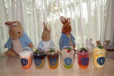 Peter Rabbit English Tea Time