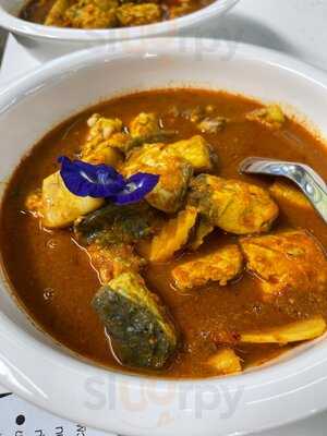 จันทร์ธารา Resort & Restaurant