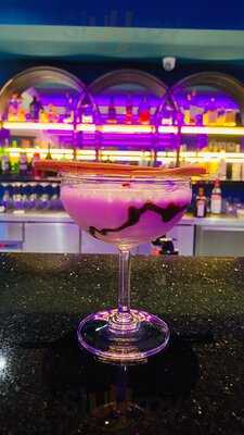 Feelings Thai Eatery & Bar