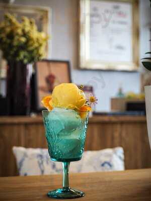 บลู เบลล์คาเฟ่ในสวน