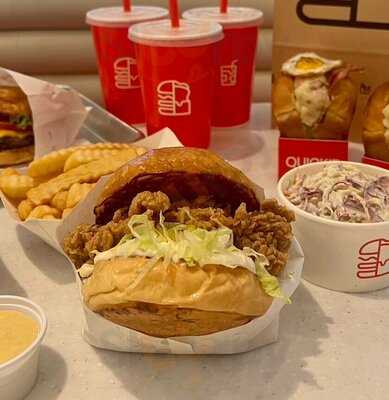 Quickie - Eight Thonglor