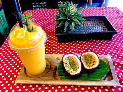 Enchante' Juice Station