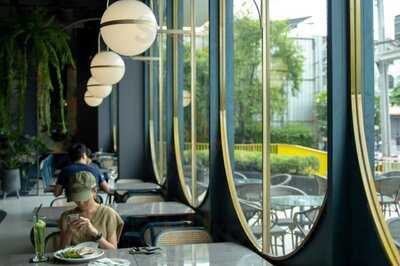 เขียวไข่กา - สาขาลาซาล