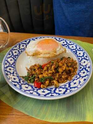 Ros'niyom @ Little Walk