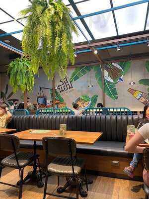 Ros'niyom @ Little Walk