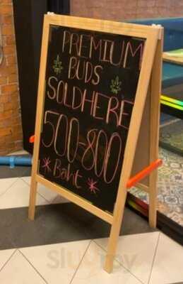 Marley's Bar & Café