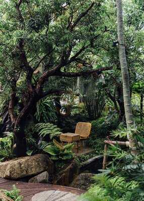 บ้านสวนสาทร