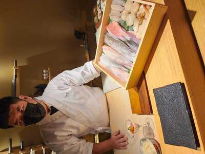 ซูชิ ชิจิ