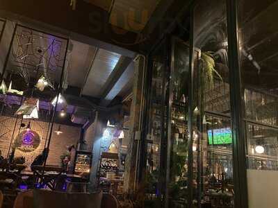 Spinn Wine Bar & Bistro