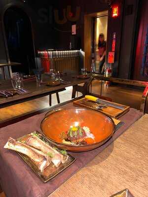 ลาวา เอเชี่ยน ไฟร์ กริล