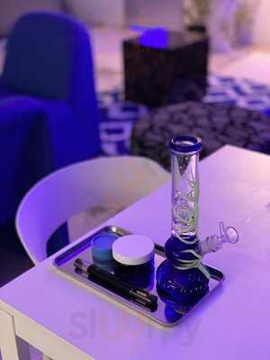 Watcharapirom Cannabis Bar