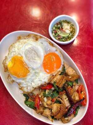 กะเพราตาแป๊ะ