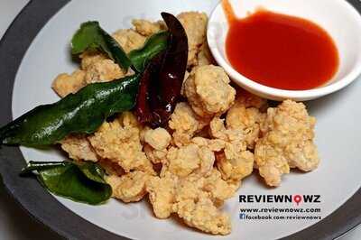 มิตร มิวสิคอินเดอะเฮ้าส์