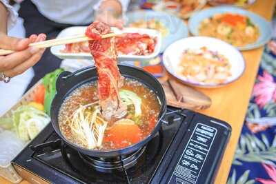 Yum Factory Cafe & Restaurant Halal