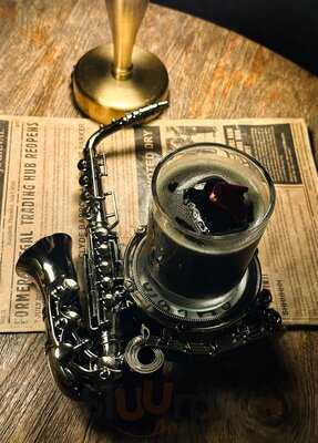 แมนชั่นร้างสุขุมวิทบาร์