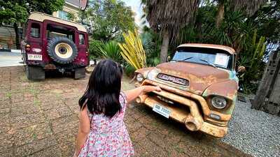 Folktales Cafe & Bistro