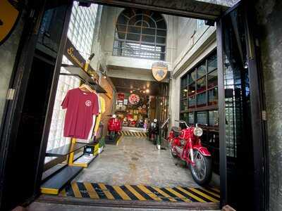 Folktales Cafe & Bistro