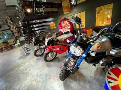 Folktales Cafe & Bistro