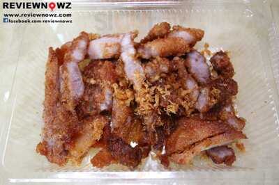 Gu Wah Chai หมูทอดกับข้าว