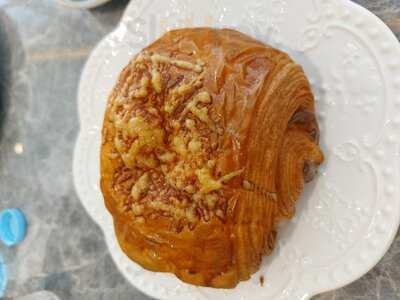 Cafe Praline Brunch & Bakeshop