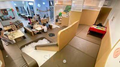 Der Duck Family Cafe And Learning Playground