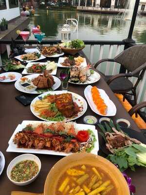 Bajika Restaurant And Music