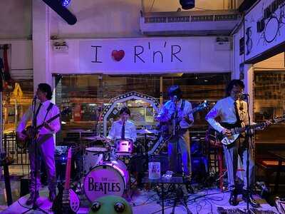 Mad Bulldog Pub & Grub