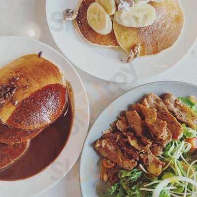 White Dragon Cafe And Bistro